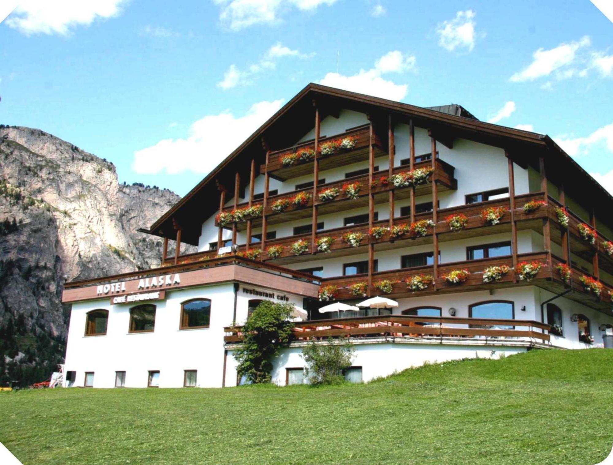 Hotel Alaska Σέλβα ντι Βαλ Γκαρντένα Εξωτερικό φωτογραφία