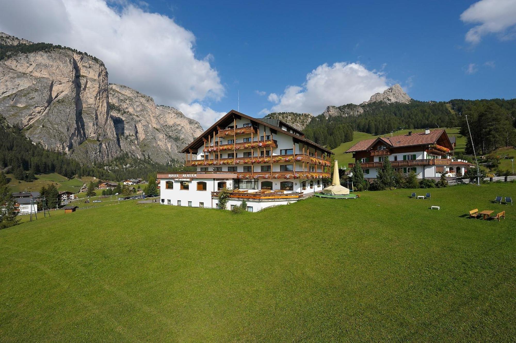 Hotel Alaska Σέλβα ντι Βαλ Γκαρντένα Εξωτερικό φωτογραφία