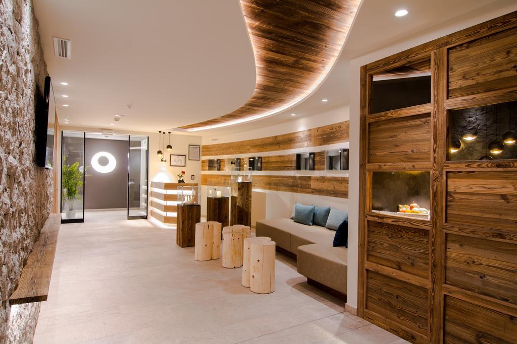 Hotel Alaska Σέλβα ντι Βαλ Γκαρντένα Εξωτερικό φωτογραφία