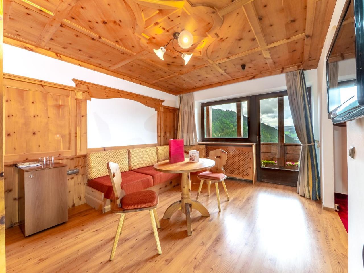 Hotel Alaska Σέλβα ντι Βαλ Γκαρντένα Εξωτερικό φωτογραφία